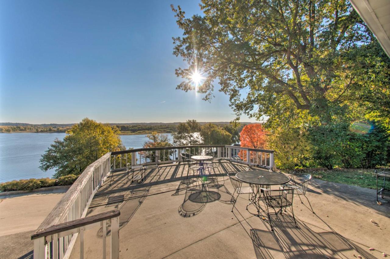 Watch The Sunrise At This Quaint Lake-View Cottage Peoria Exteriör bild