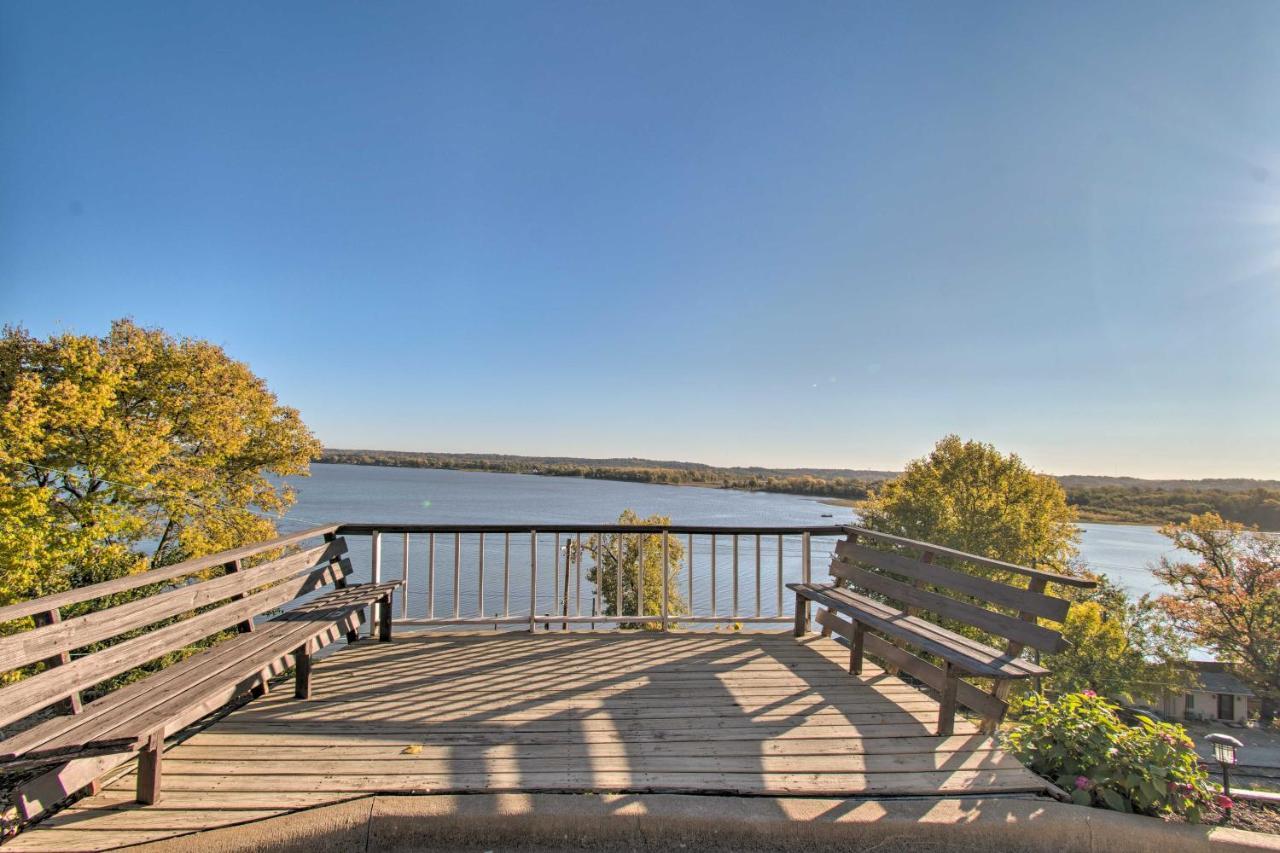 Watch The Sunrise At This Quaint Lake-View Cottage Peoria Exteriör bild