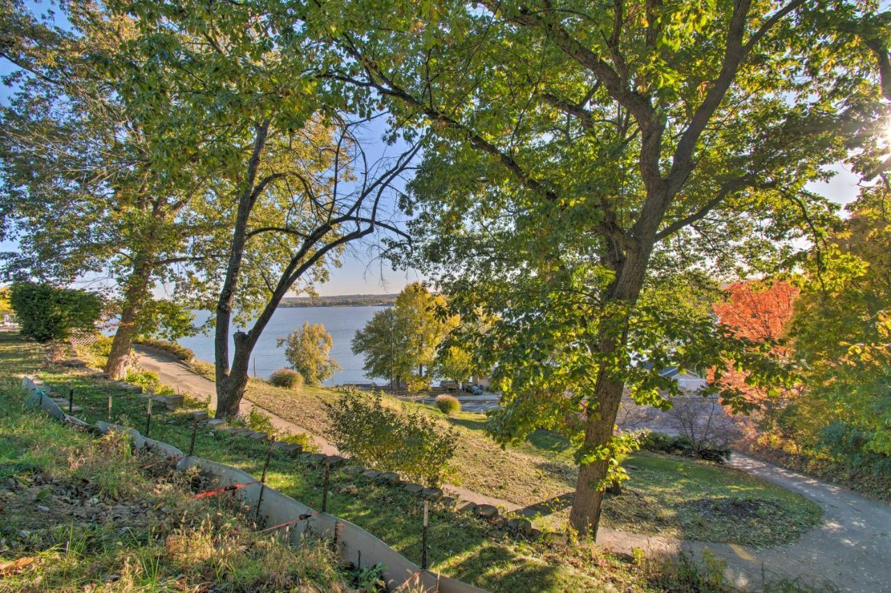 Watch The Sunrise At This Quaint Lake-View Cottage Peoria Exteriör bild